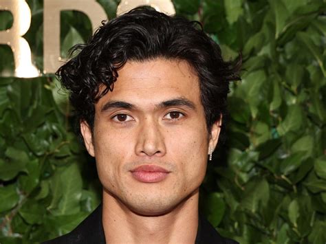 Charles Melton is the breakout hottie of whats sure to be every。